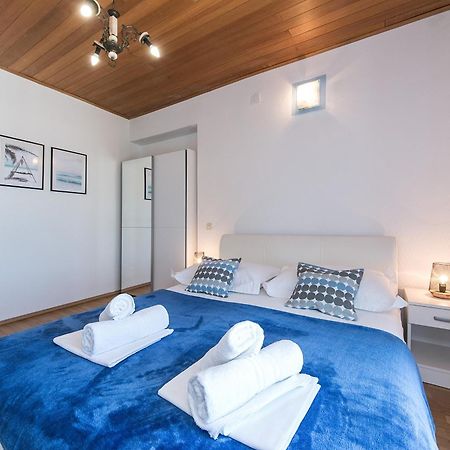 Apartments With A Parking Space Brela, Makarska - 16603 Phòng bức ảnh