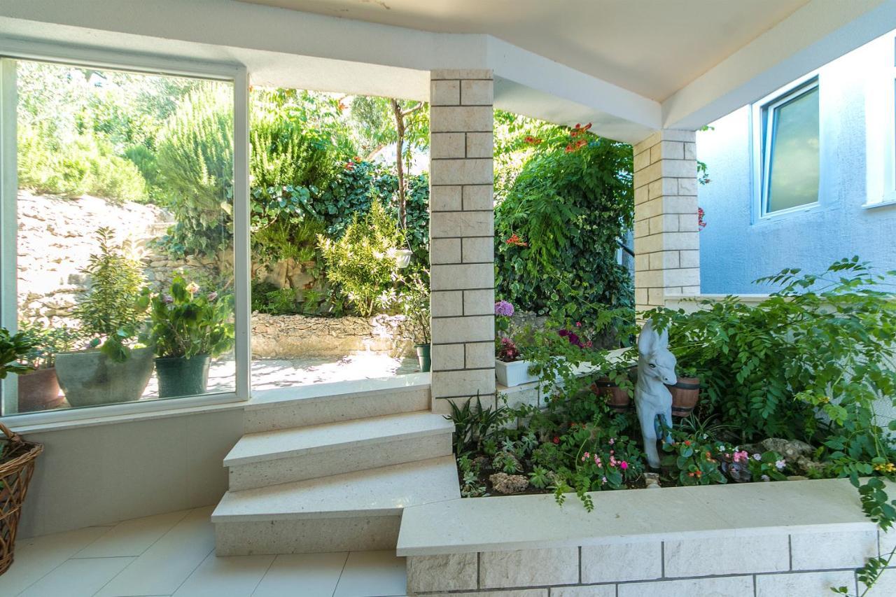 Apartments With A Parking Space Brela, Makarska - 16603 Ngoại thất bức ảnh