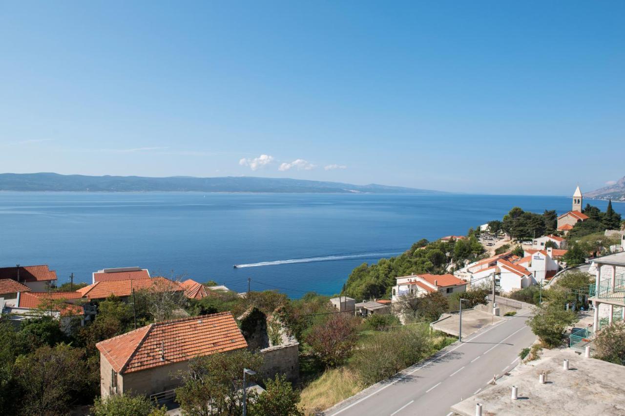 Apartments With A Parking Space Brela, Makarska - 16603 Ngoại thất bức ảnh