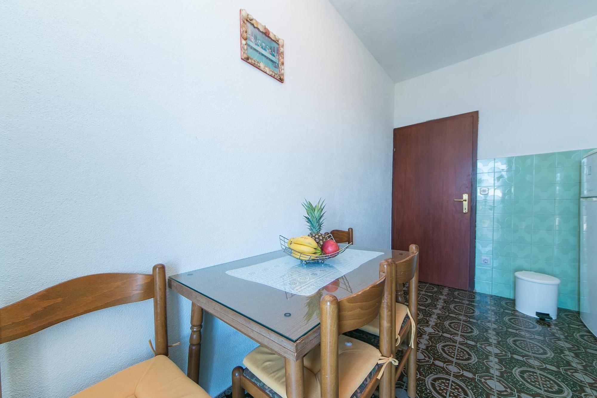 Apartments With A Parking Space Brela, Makarska - 16603 Phòng bức ảnh