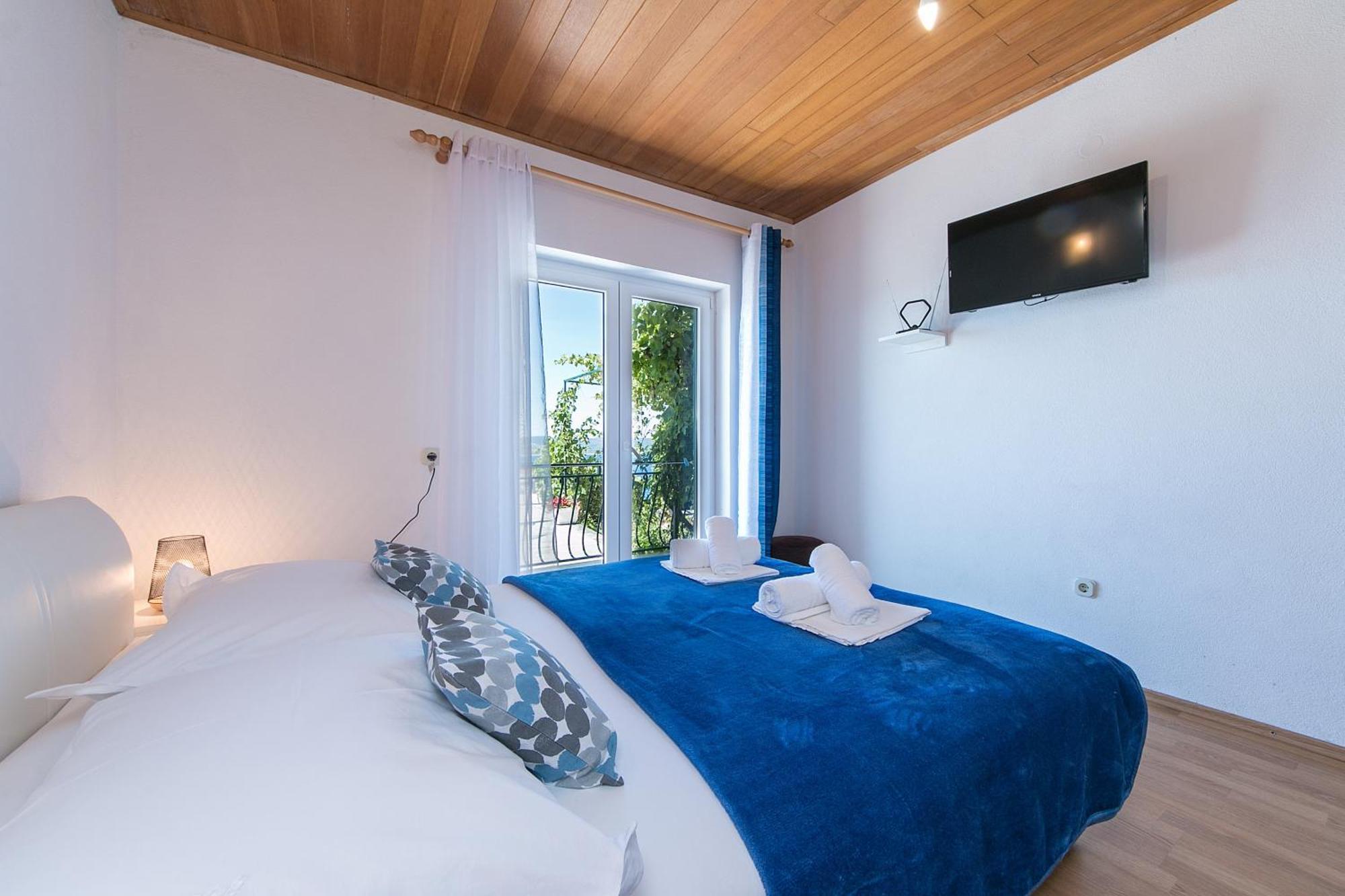 Apartments With A Parking Space Brela, Makarska - 16603 Phòng bức ảnh